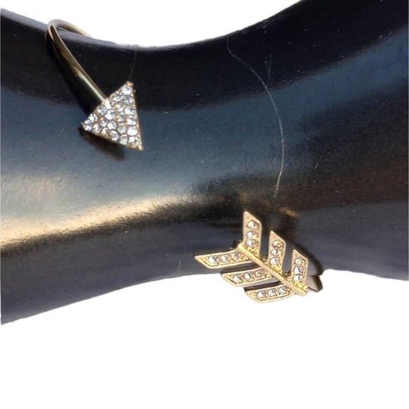 Rhinestone Arrow Bracelet Adjustable Gold Bangle Bracelet Arrowhead New - Picture 8 of 9